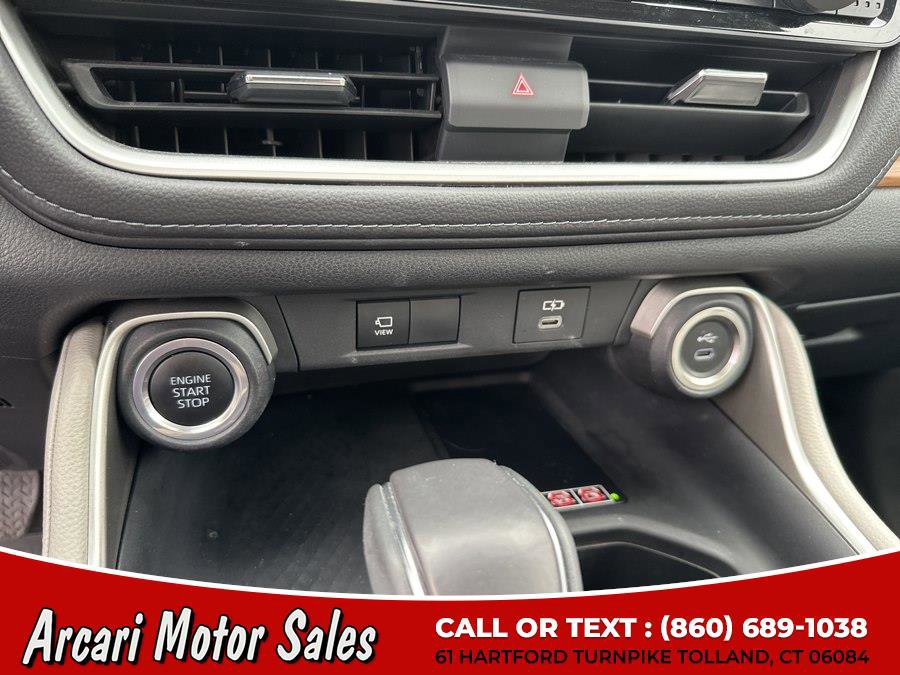 Used 2024 Toyota Grand Highlander AWD image 25