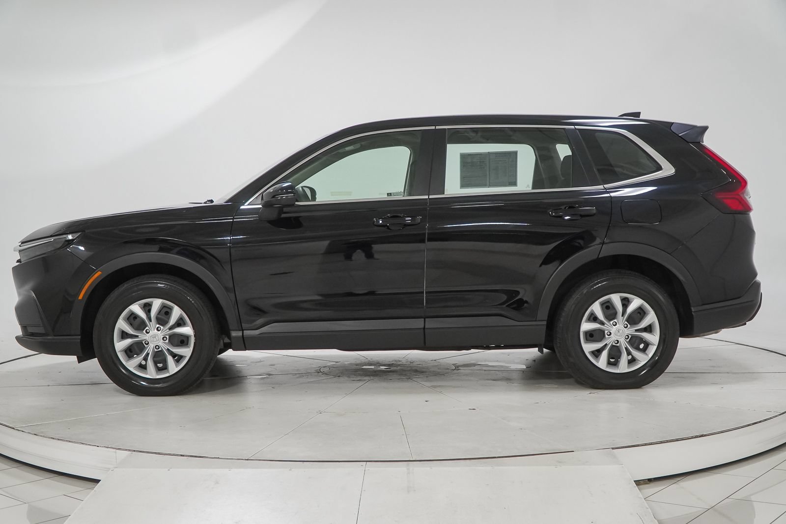 Used 2023 Honda CR-V LX image 6