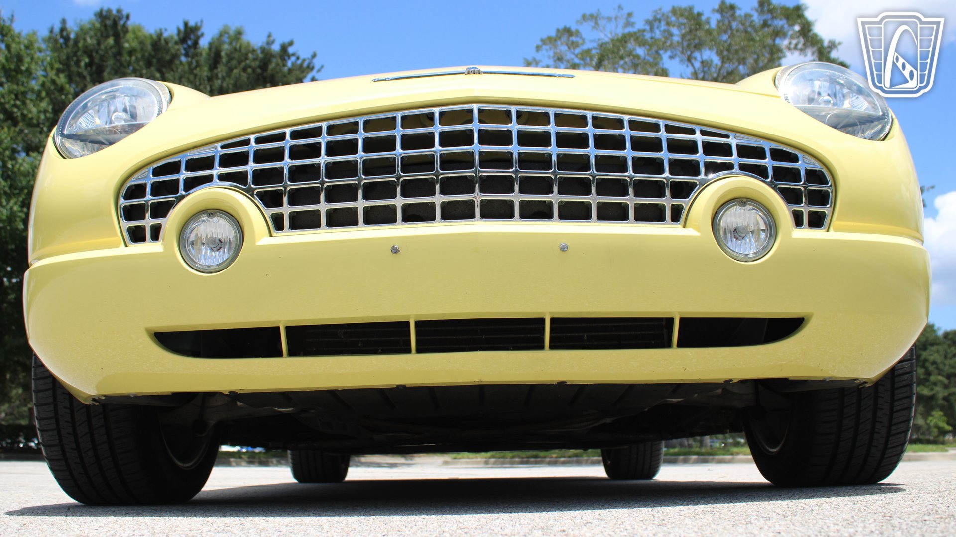 Used 2002 Ford Thunderbird RWD image 5