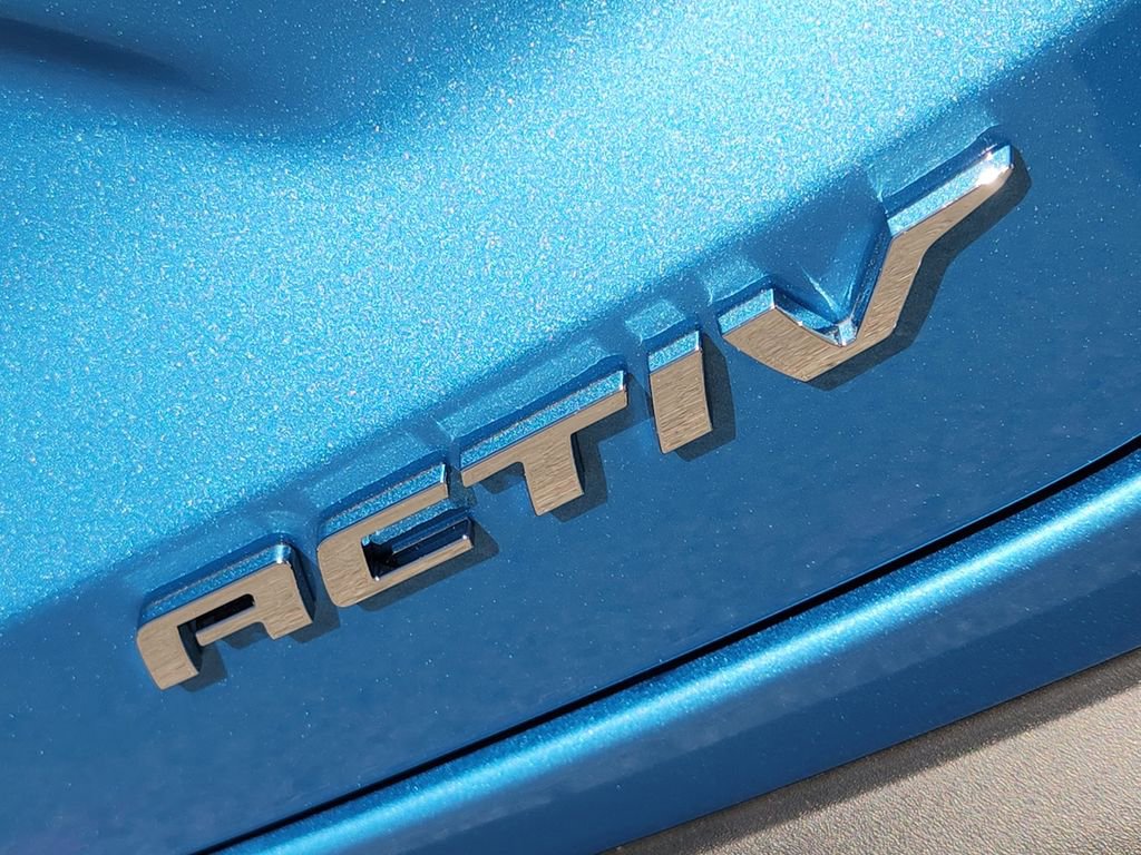 New 2026 Chevrolet Trax ACTIV w/ Sunroof Package FWD image 7