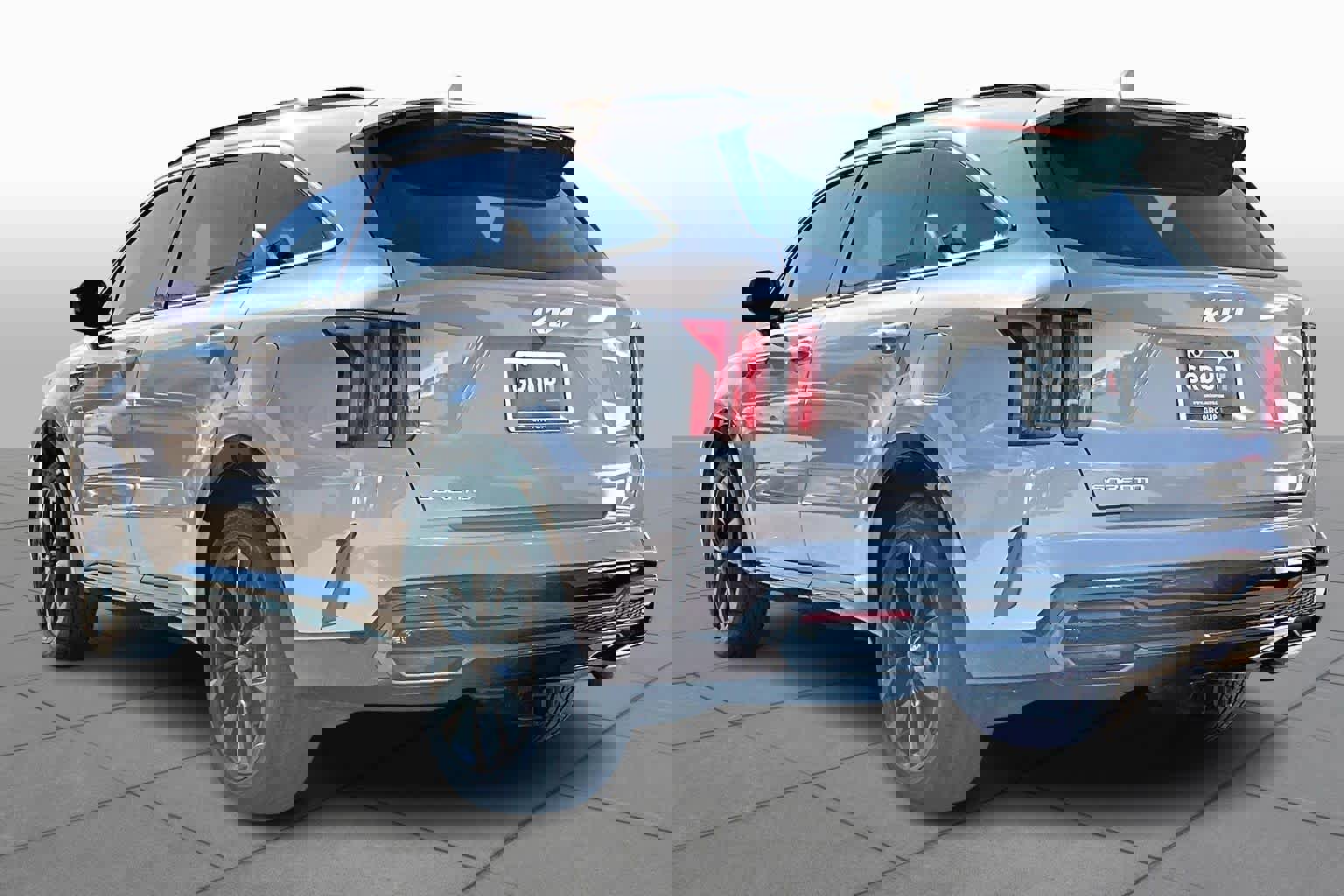 Used 2023 Kia Sorento SX image 11