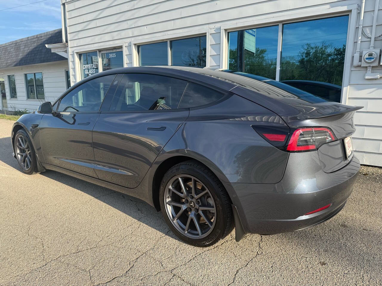 Used 2022 Tesla Model 3 Long Range AWD/4WD image 3