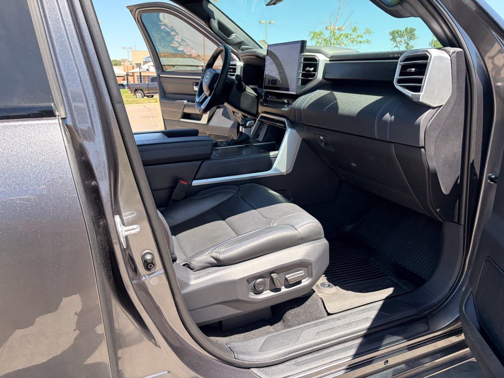Used 2025 Toyota Tundra Platinum AWD/4WD image 24