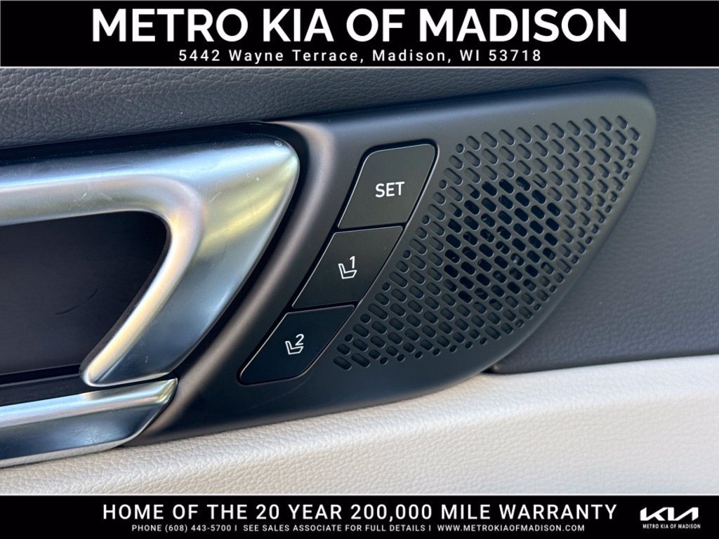 Used 2024 Kia Telluride SX Prestige w/ Towing Package AWD/4WD image 12