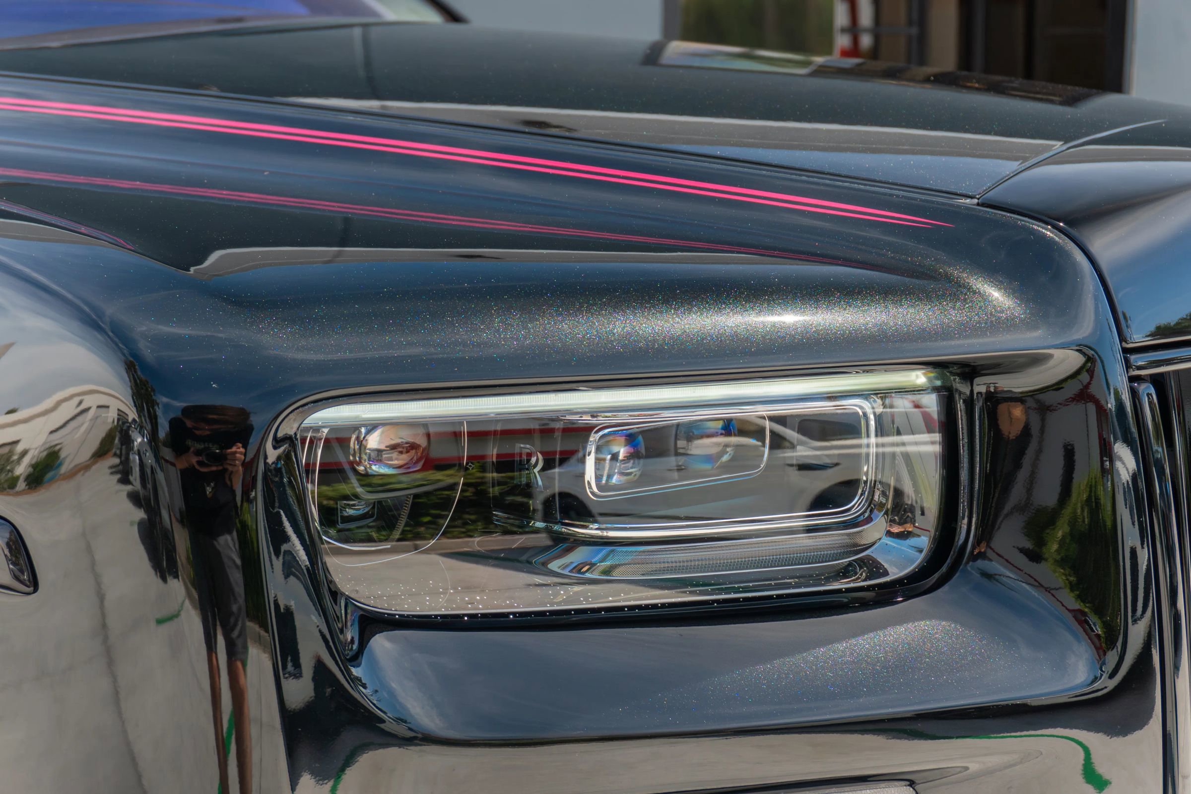 Used 2023 Rolls-Royce Phantom Sedan RWD image 34
