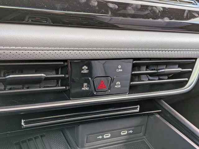 New 2026 Volkswagen Atlas Cross Sport SEL R-Line image 19
