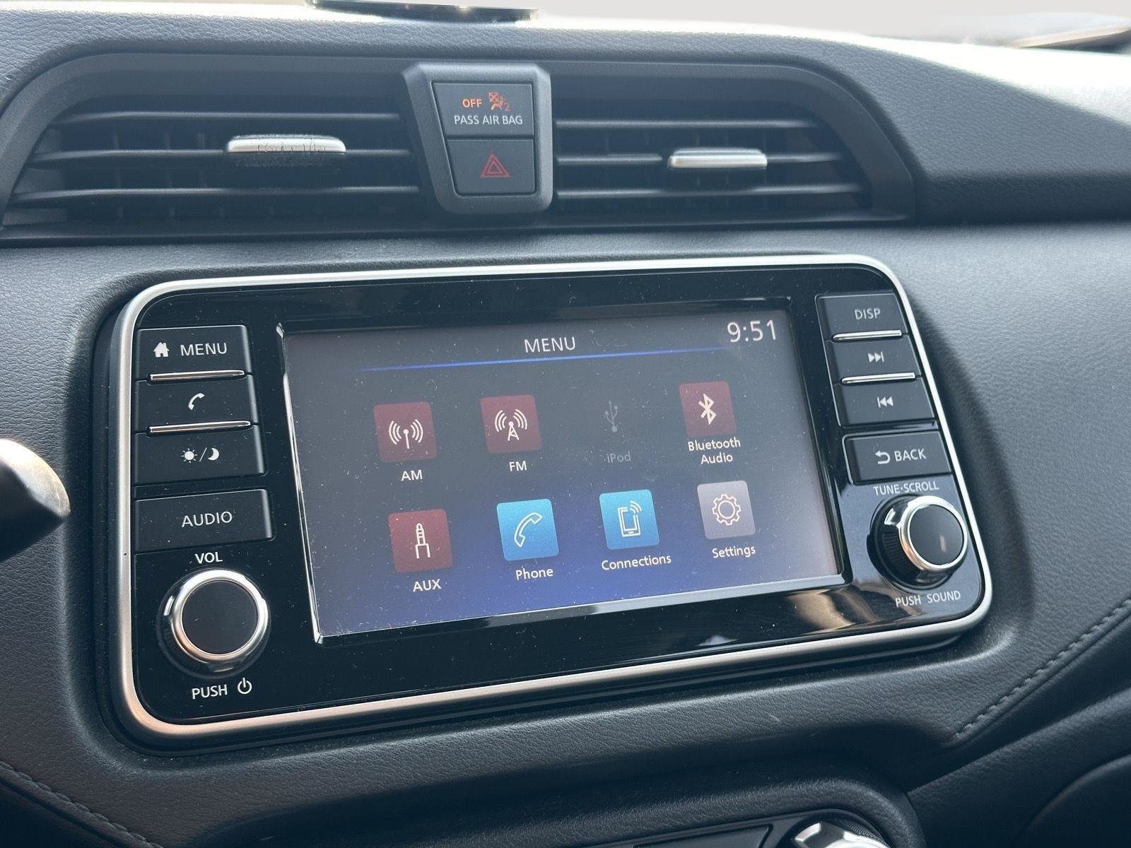 Used 2020 Nissan Versa S FWD image 12