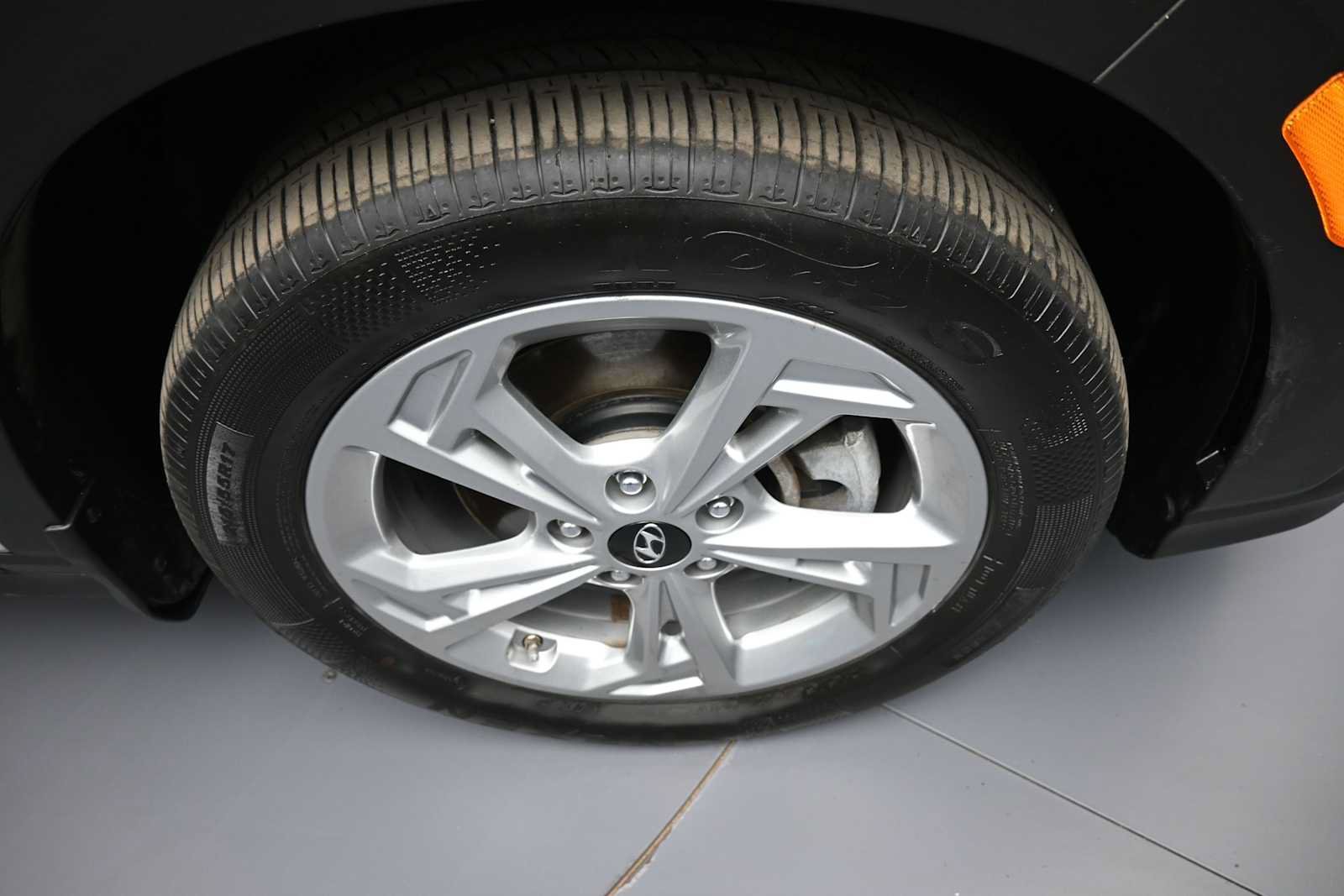 Certified 2023 Hyundai Kona SEL AWD/4WD image 13