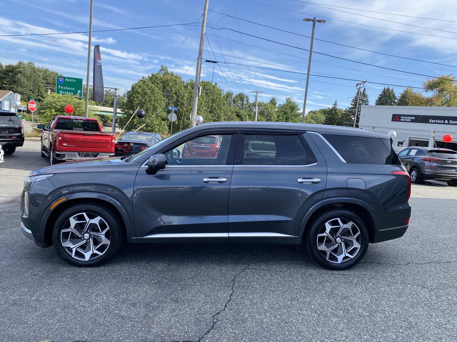 Used 2021 Hyundai Palisade Calligraphy video 2