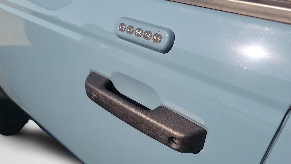 Used 2023 Ford Bronco Black Diamond image 28