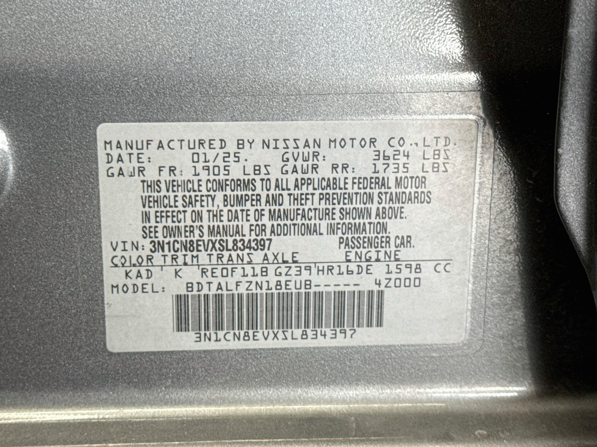 Used 2025 Nissan Versa SV FWD image 12