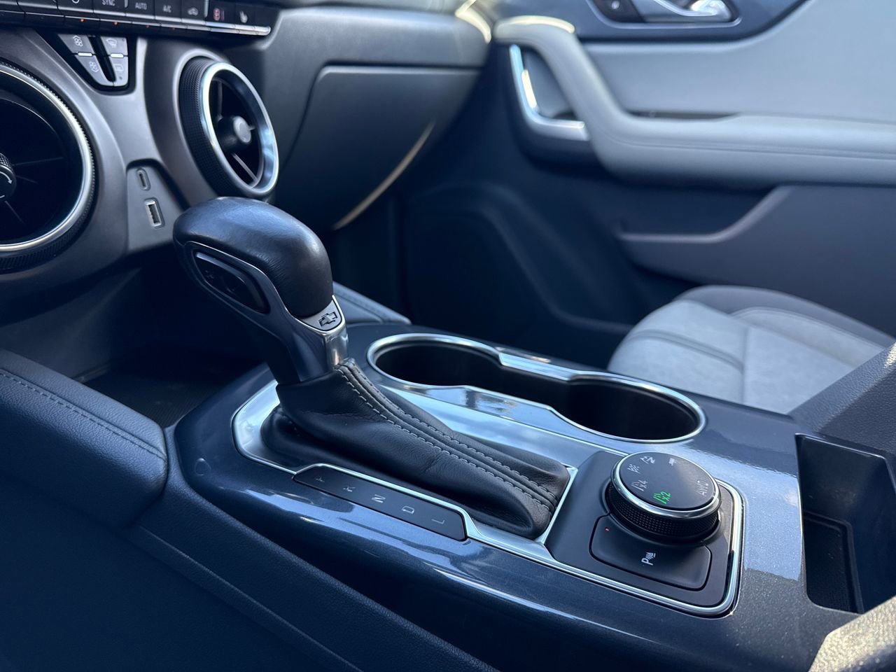 Used 2020 Chevrolet Blazer LT image 24