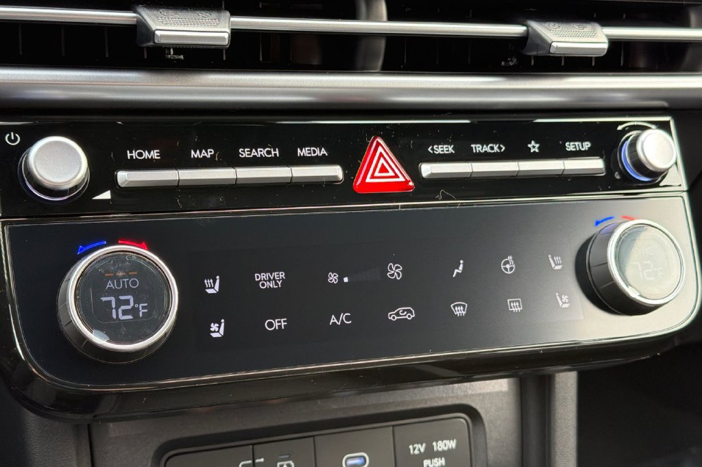 New 2026 Hyundai Tucson Limited AWD/4WD image 18