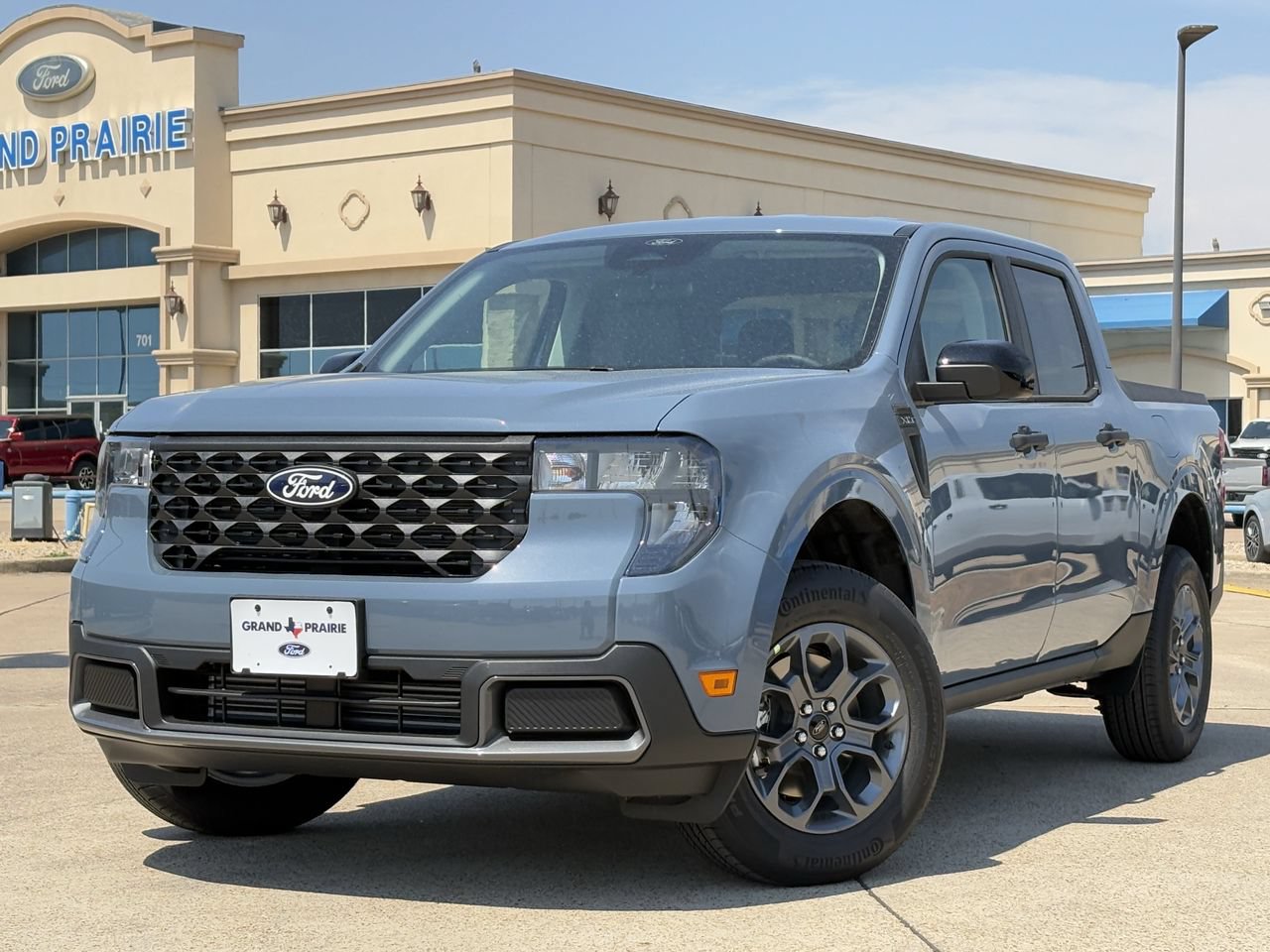 New 2026 Ford Maverick XLT w/ XLT Luxury Package FWD image 2