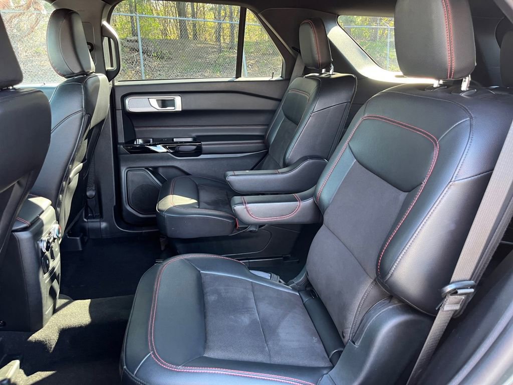 Certified 2023 Ford Explorer ST-Line w/ Class IV Trailer Tow Package AWD/4WD image 19