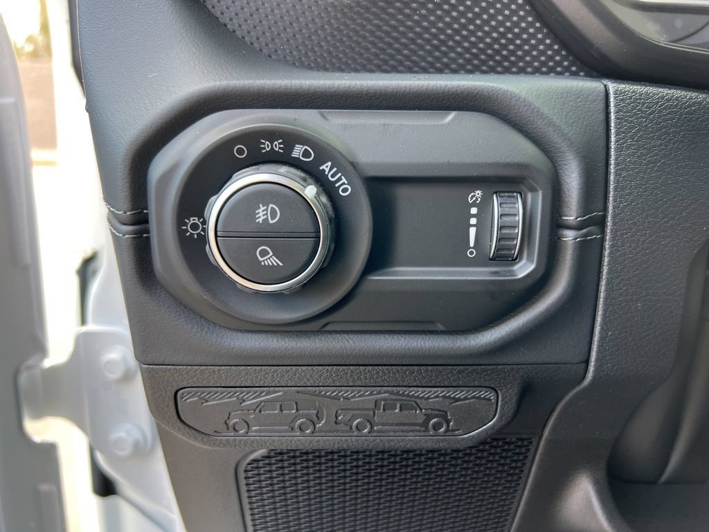 New 2026 Jeep Gladiator Mojave AWD/4WD image 10