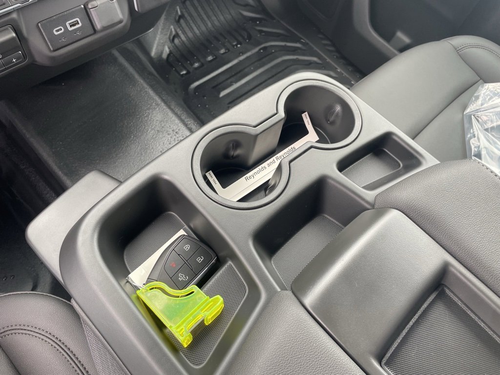 New 2025 GMC Sierra 2500 Pro w/ Convenience Package image 17