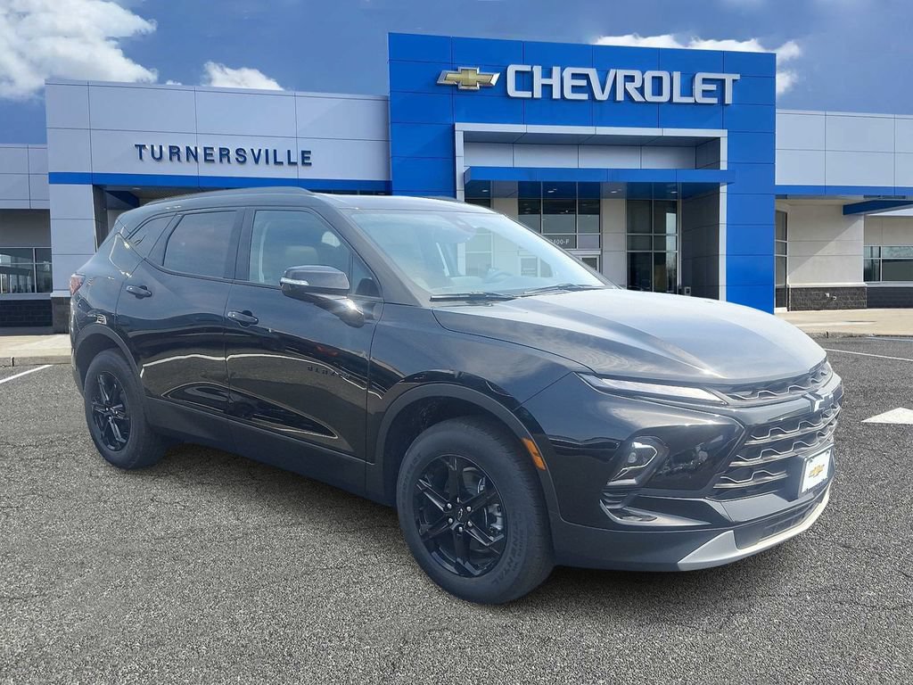 New 2026 Chevrolet Blazer LT w/ Midnight/Sport Edition AWD/4WD image 2