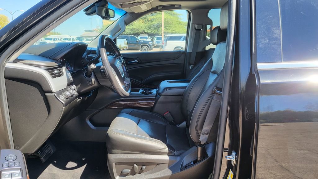 Used 2019 GMC Yukon XL SLT w/ Premium Edition image 28