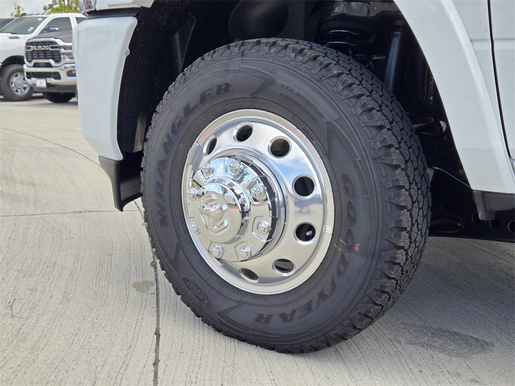 New 2026 RAM 3500 Limited image 10
