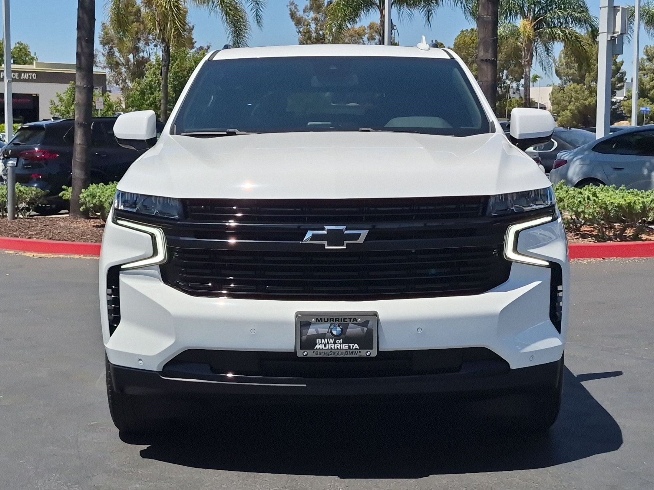 Used 2023 Chevrolet Suburban RST AWD/4WD image 3