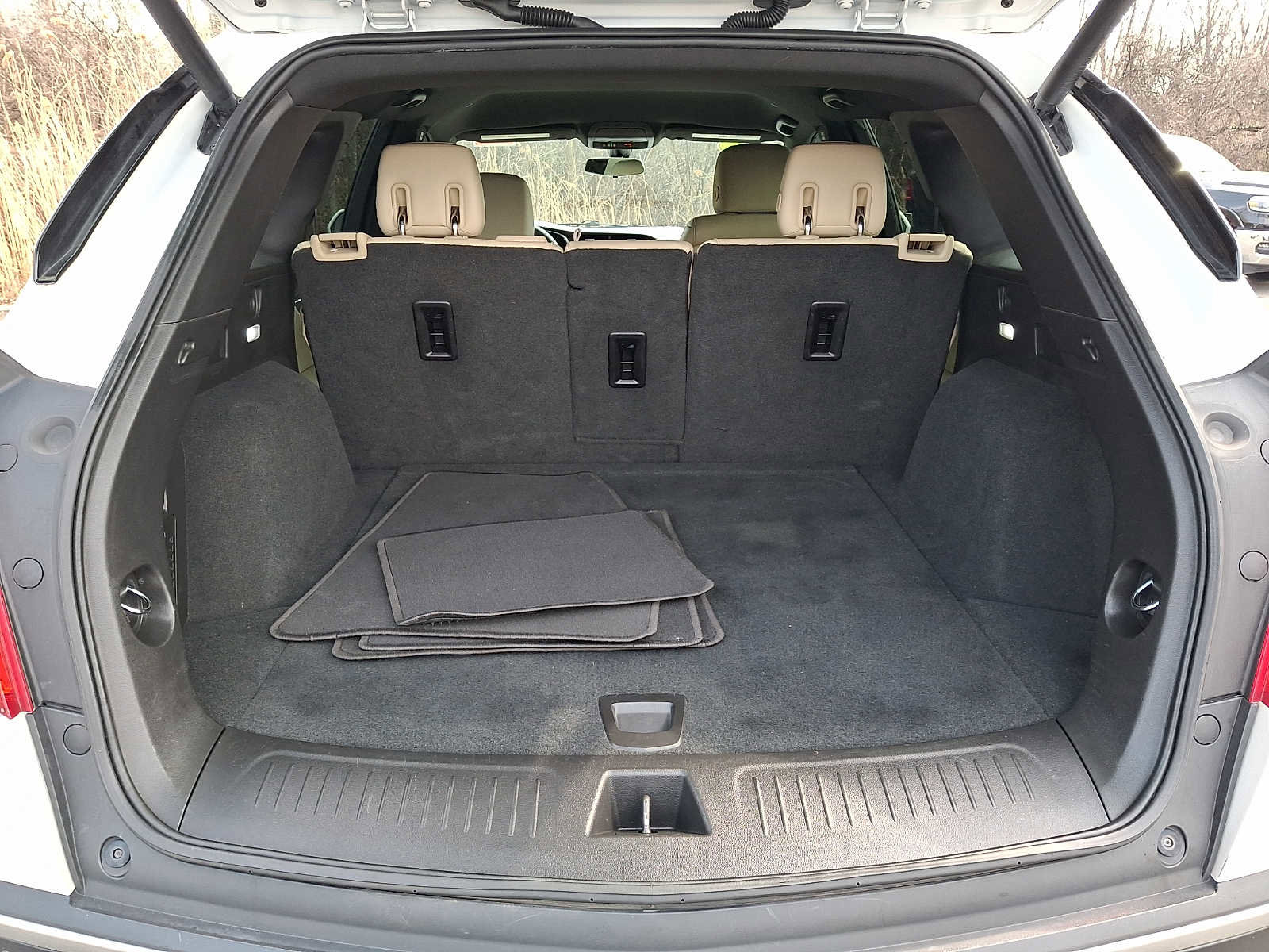 Used 2017 Cadillac XT5 FWD image 28