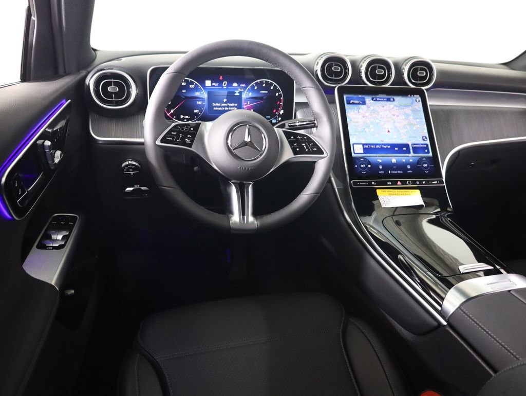 Used 2026 Mercedes-Benz GLC 300 4MATIC image 32