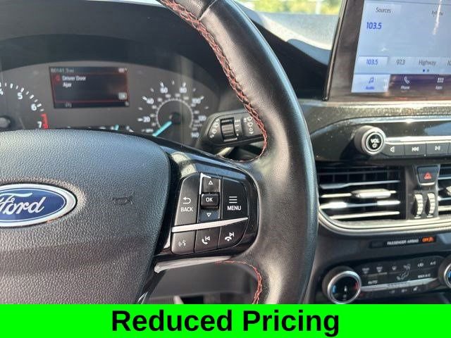 Used 2022 Ford Escape SEL w/ SEL Stealth AWD Package image 18