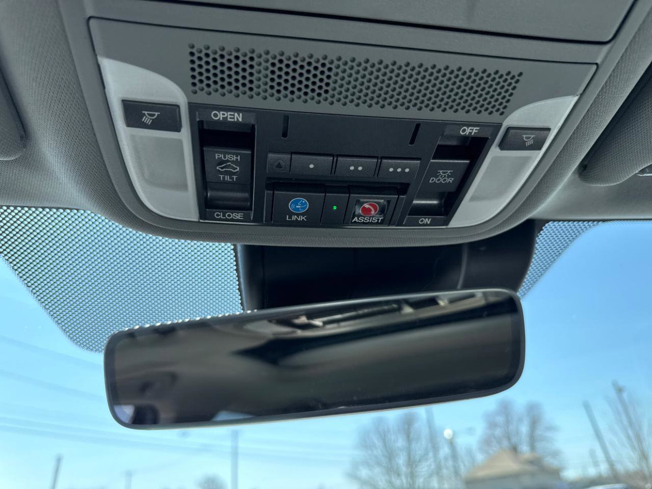 Used 2017 Acura TLX V6 w/ Technology Package image 21