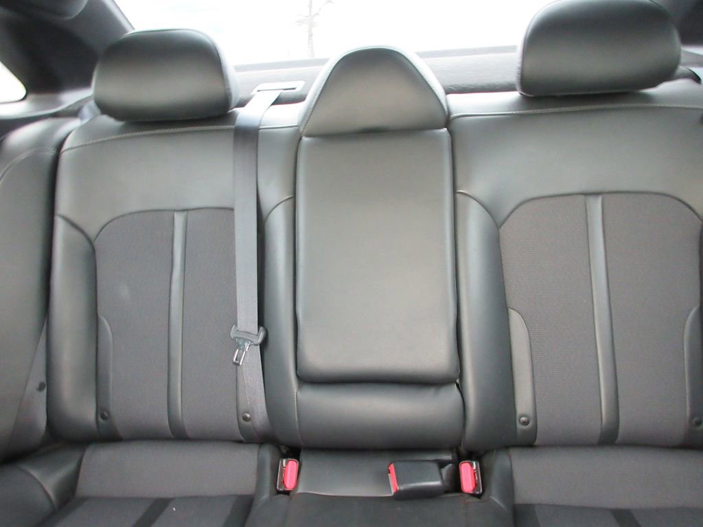 Used 2023 Kia K5 GT-Line image 19