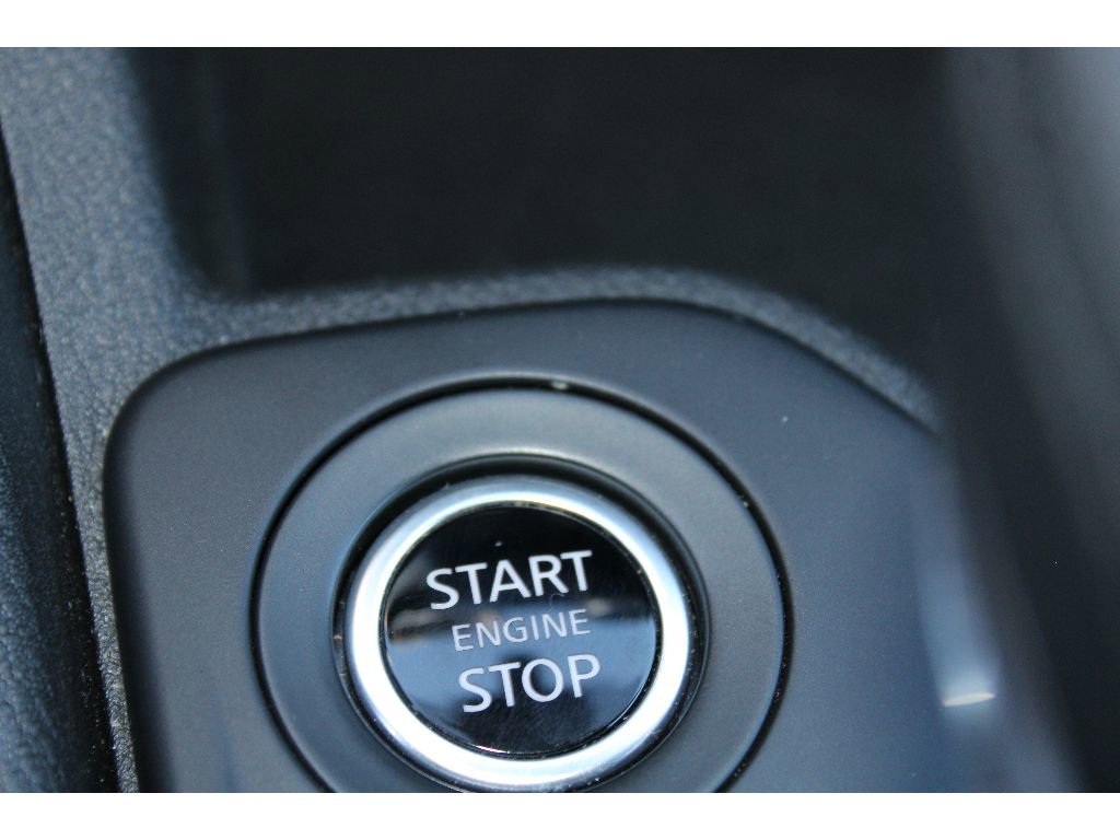 Used 2025 Nissan Sentra S image 23