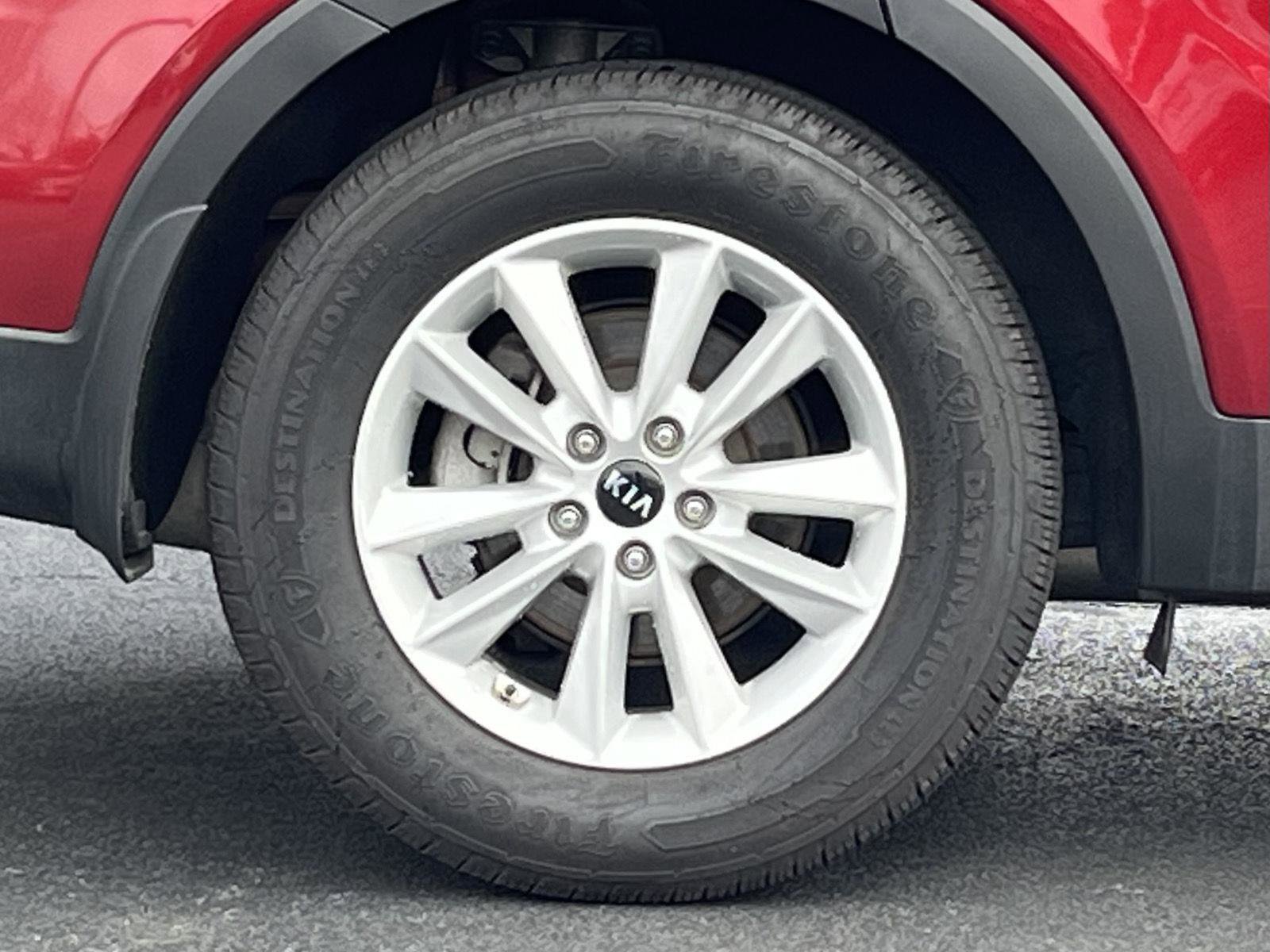 Used 2020 Kia Sorento LX image 33