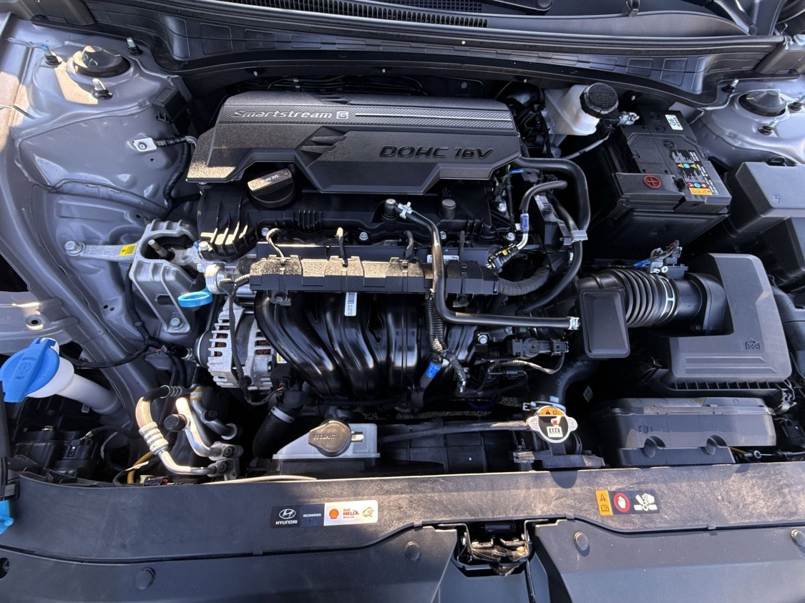 Used 2025 Hyundai Elantra SEL FWD image 28