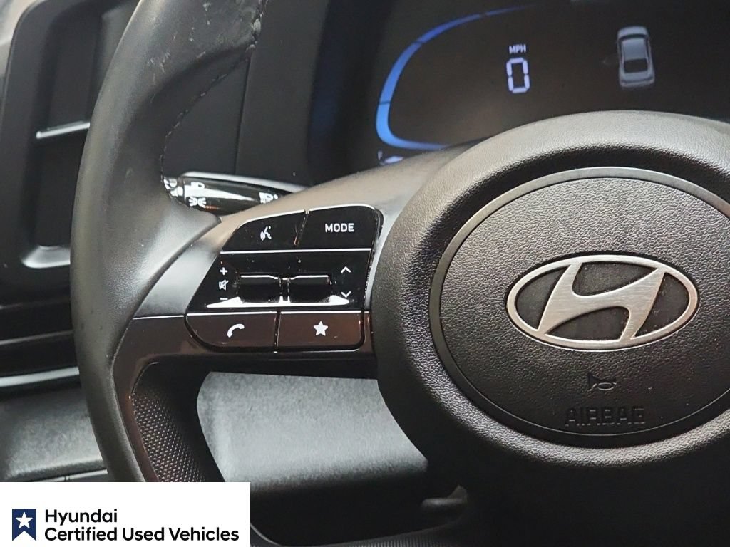 Certified 2025 Hyundai Elantra Sport FWD image 18