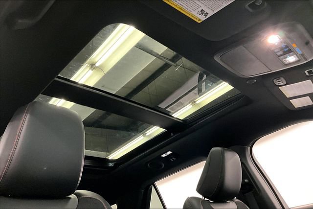 Used 2025 Ford Explorer ST w/ Sun And Sound Package image 18