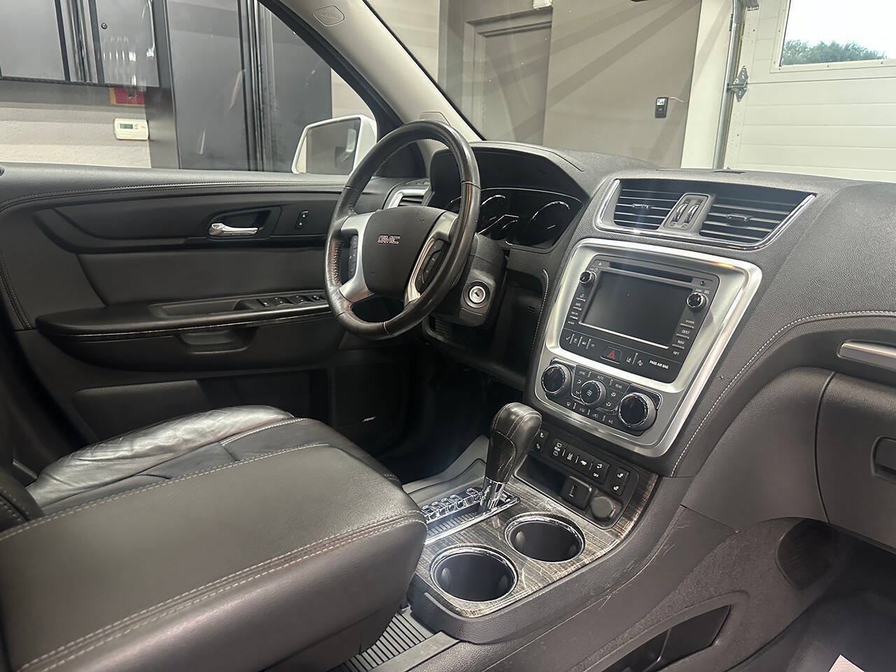 Used 2016 GMC Acadia SLT w/ Open Road Package AWD/4WD image 34