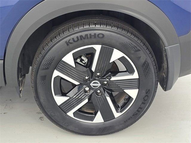 Certified 2025 Nissan Kicks SV image 29