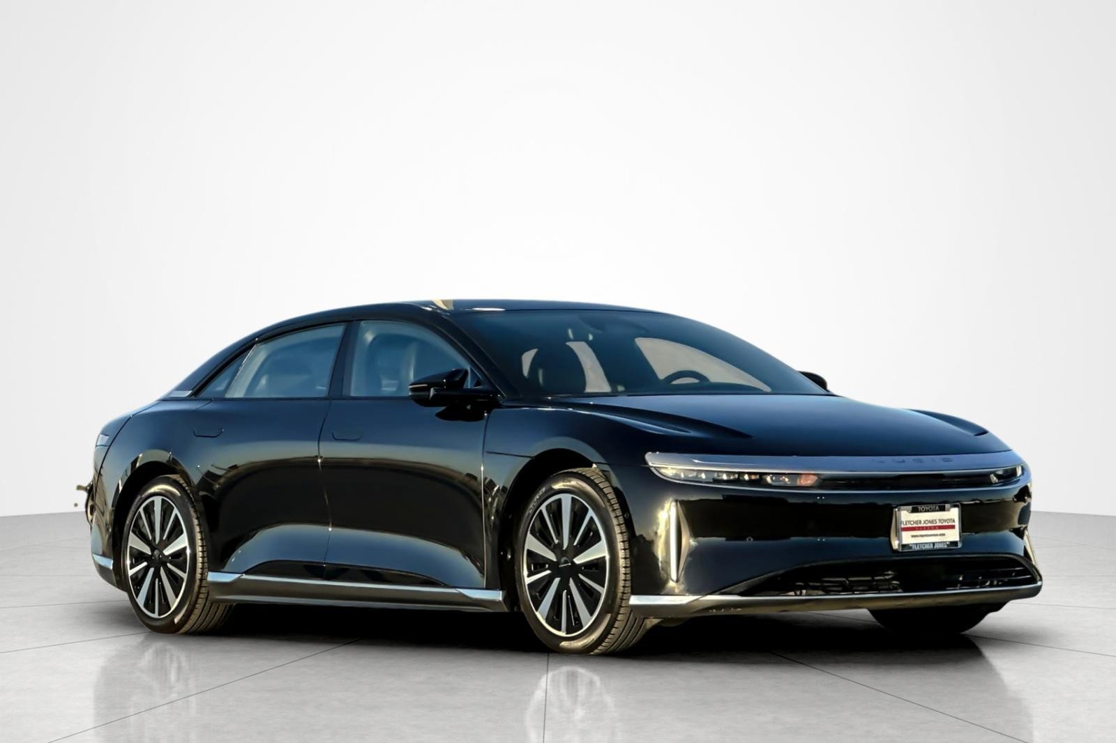 Used 2024 Lucid Air Touring image 7
