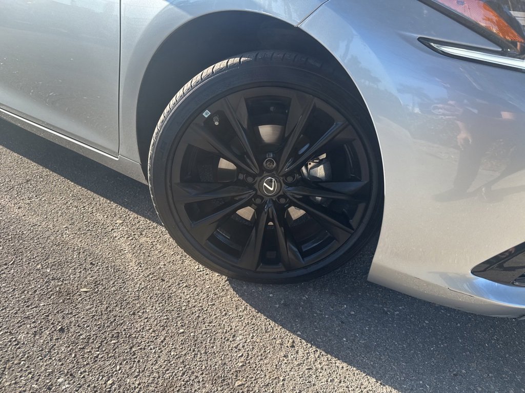 Used 2023 Lexus ES 300h F Sport image 13