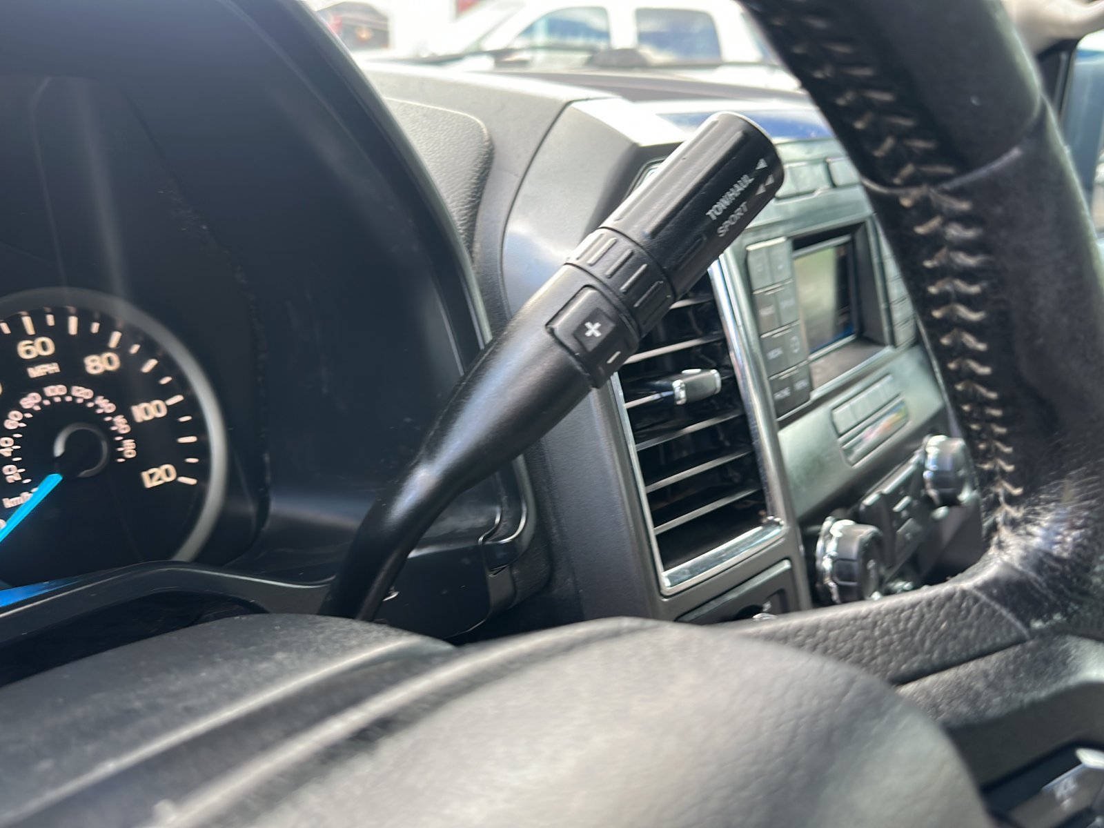Used 2016 Ford F150 XLT w/ Equipment Group 301A Mid AWD/4WD image 19