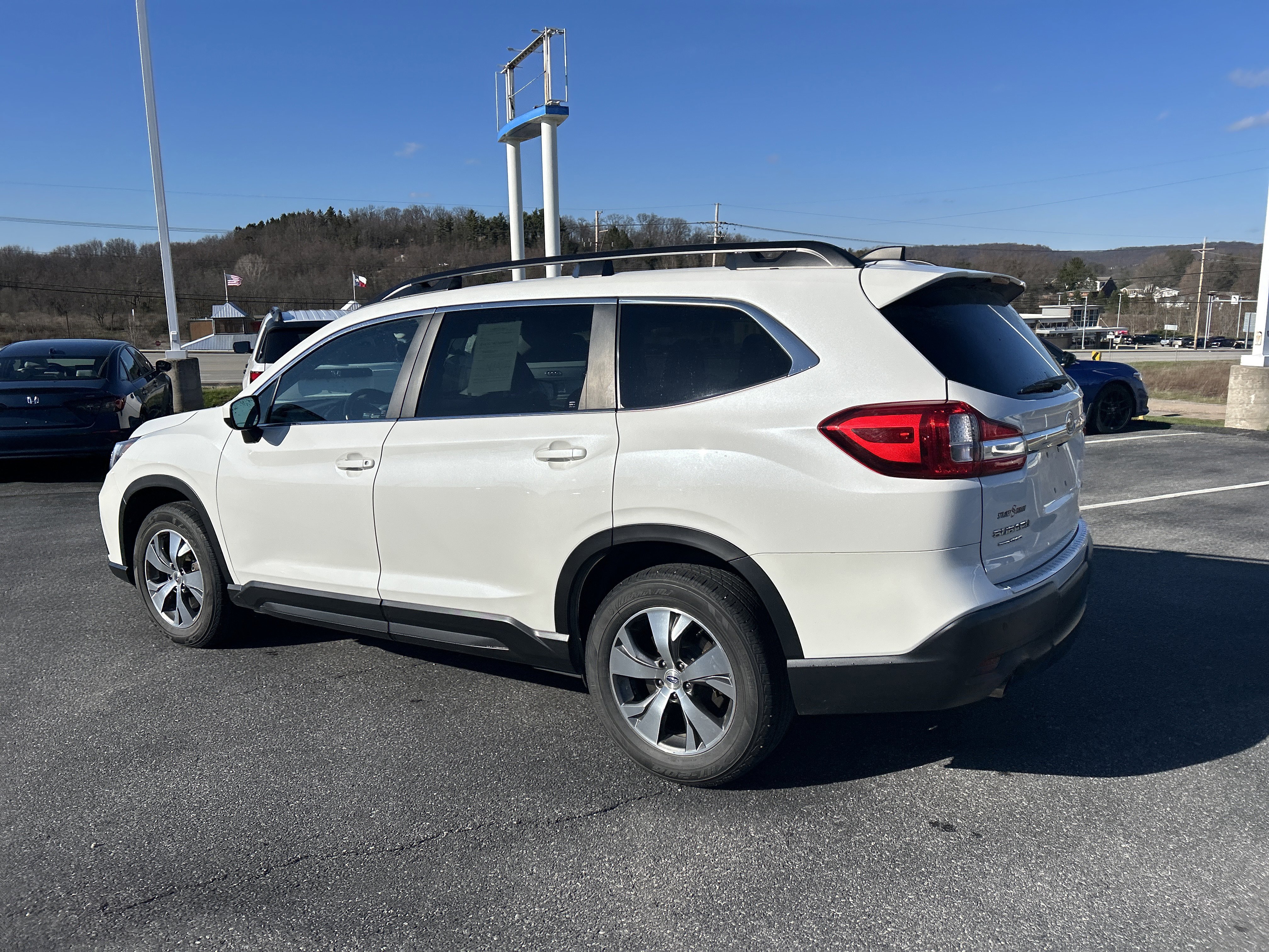 Used 2019 Subaru Ascent Premium image 22