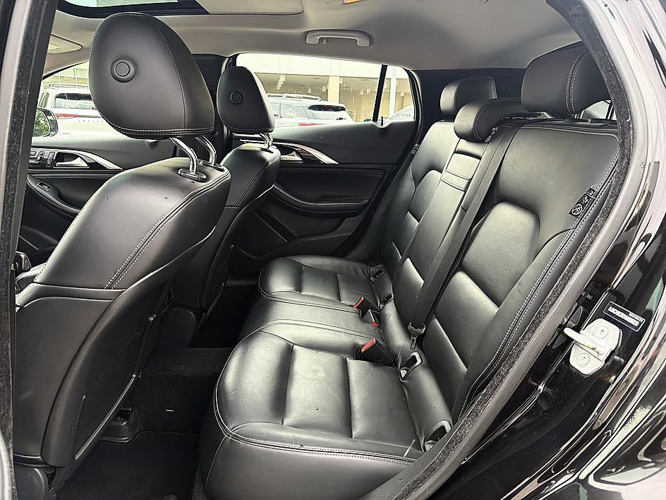 Used 2017 INFINITI QX30 Premium w/ Cargo Package AWD/4WD image 14