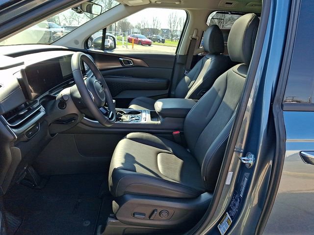 Certified 2026 Kia Carnival SX w/ SX Dark Edition Package image 9