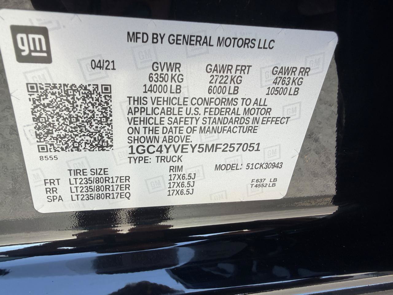 Used 2021 Chevrolet Silverado 3500 High Country w/ Snow Plow Prep/Camper Package AWD/4WD image 19