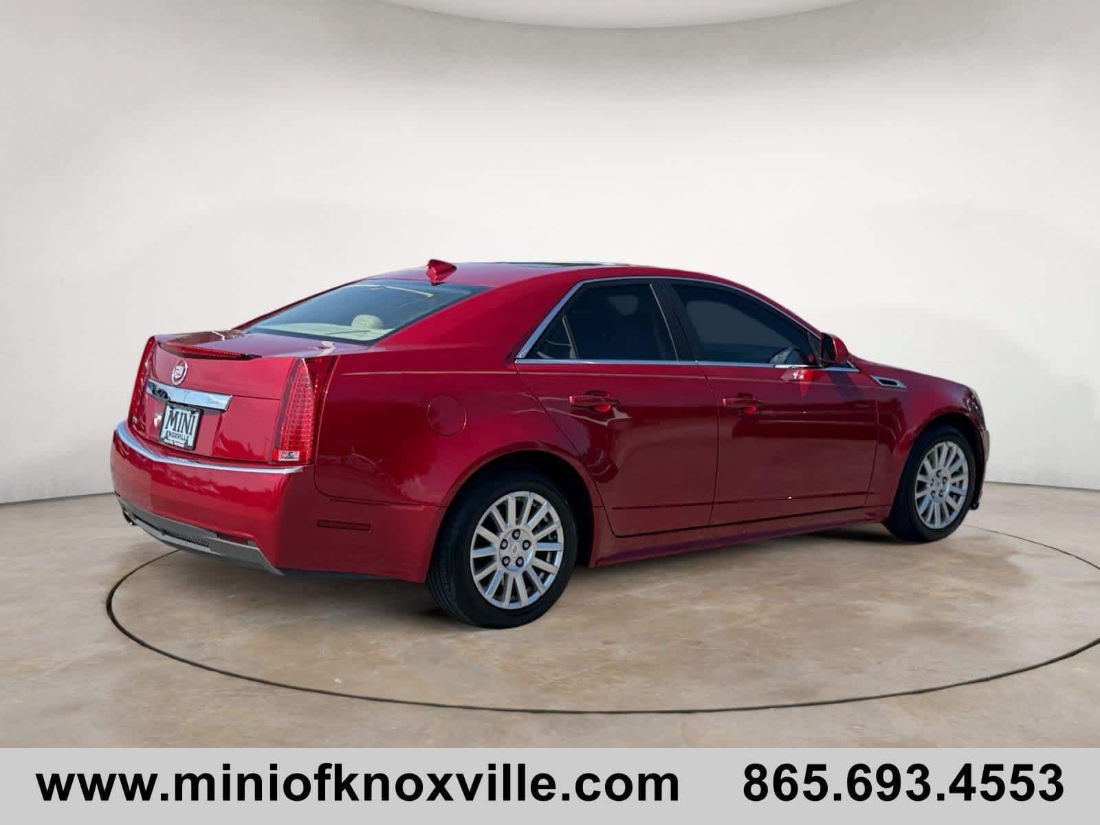 Used 2011 Cadillac CTS Luxury RWD image 3