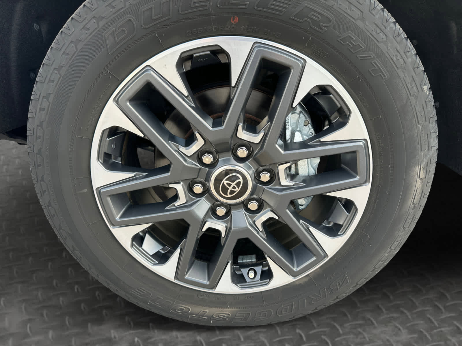 Used 2023 Toyota Tundra Limited AWD/4WD image 9
