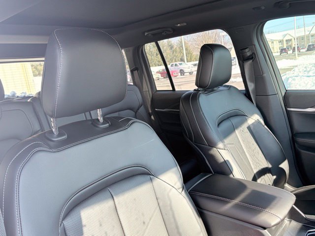 New 2026 Jeep Grand Cherokee Limited w/ Luxury Tech Group II AWD/4WD image 30