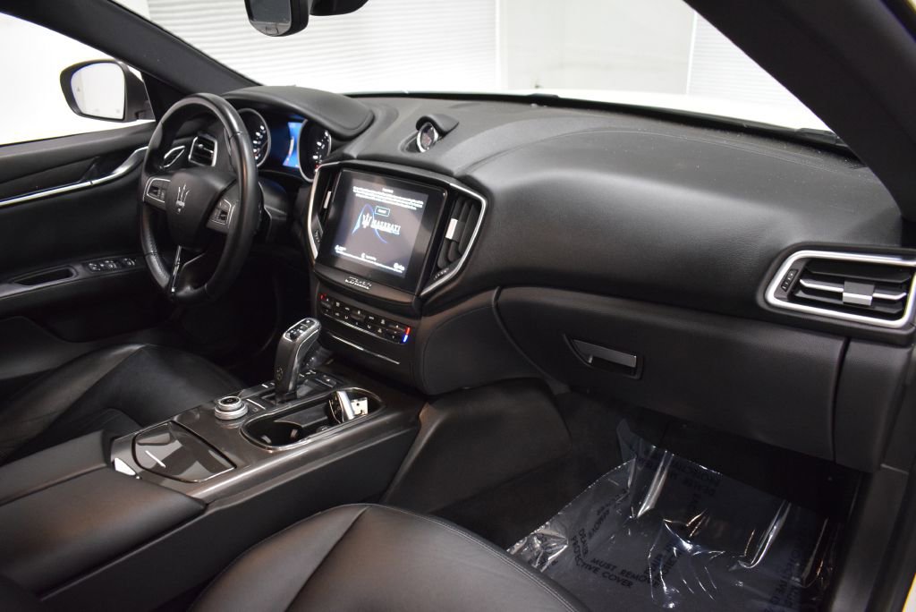 Used 2019 Maserati Ghibli S Q4 image 19