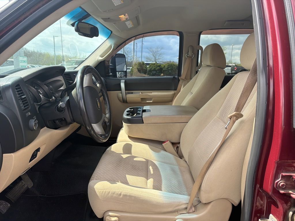 Used 2009 Chevrolet Silverado 2500 LT w/ Exterior Plus Package image 6