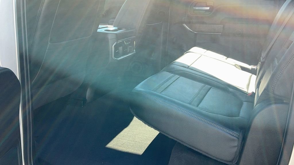 Used 2023 GMC Sierra 3500 Denali w/ Denali Ultimate Package image 13